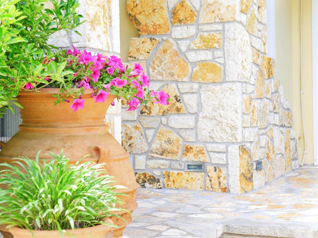 Villa Victoria Boutique Apartments Sívota Exteriör bild
